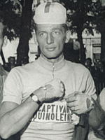 Tour de France 1960 Pierre morel au départ de l'étape Besançon -Troyes