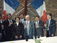 Octobre 1989 : M. Vincent est décoré de la médaille d'honneur des maires, plus haute distinction municipale